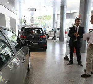 L’augment de les vendes de cotxes anticipa el final del pla Pive 2