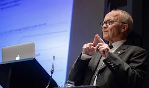 El Nobel d’Economia Finn Kydland visita la UAB