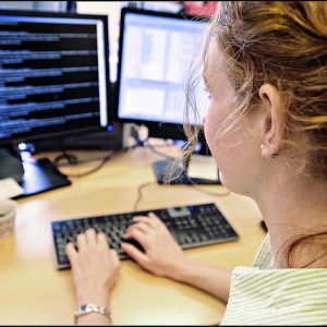 La Fundació Orange convoca la segona edició del Premi Dona i Tecnologia