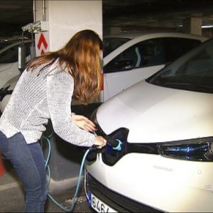 Arriben ajudes per a la instal·lació de punts de càrrega de vehicles elèctrics